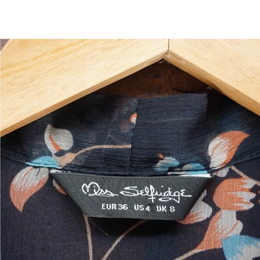 Miss Selfridge neck Bow, Button front, floral, midi dress navy cottage - Picture 7 of 10